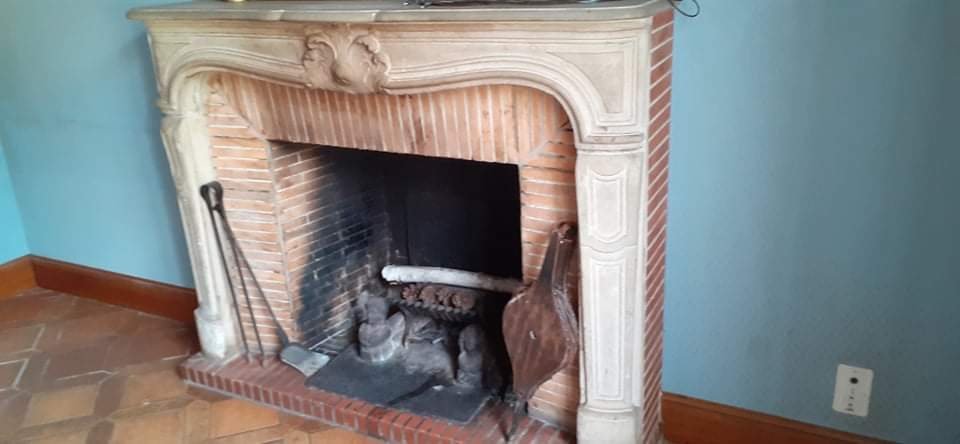 Louis XV Period Stone Fireplace 18th-photo-2